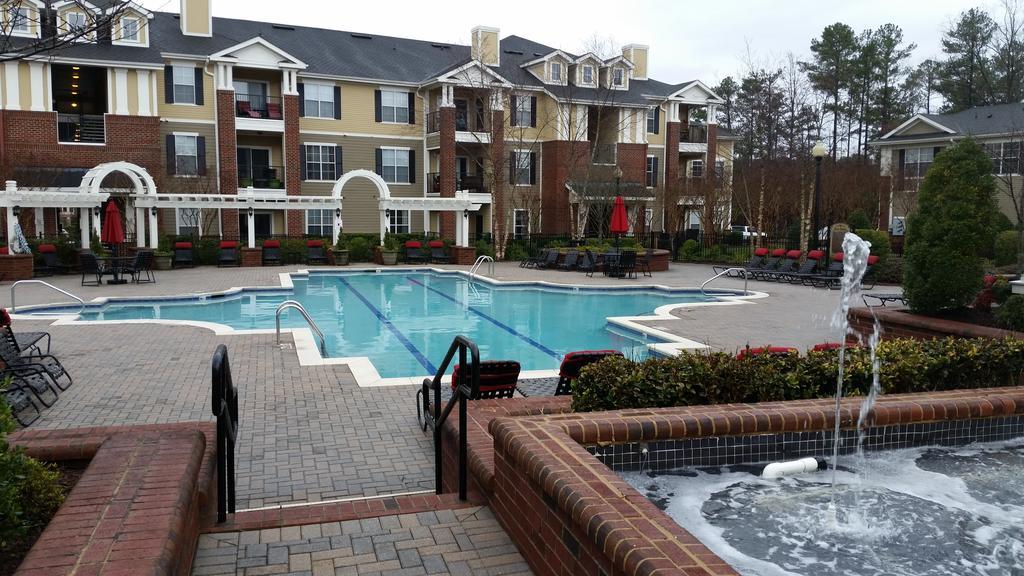 Apartamento Oakwood Living Raleigh At Brier Creek Durham Exterior foto